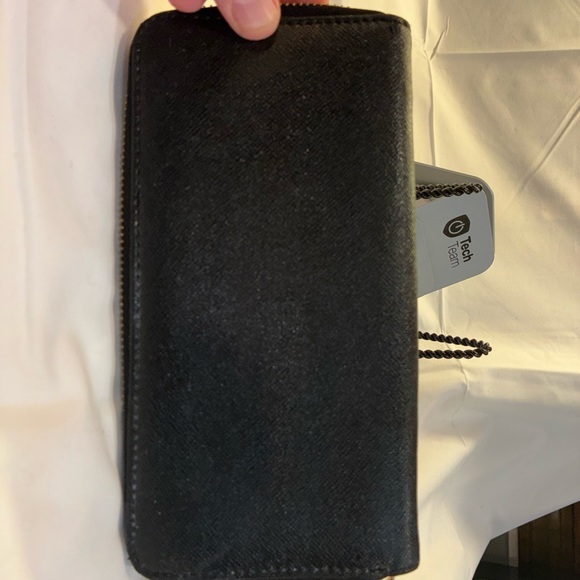 Tory Burch Black Saffiano Zip Wallet with Gold Logo Accent - Picture 3 of 9